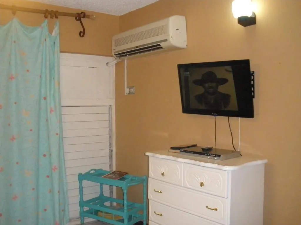 Villa Criss Ocho Rios 0*,  Jamaica